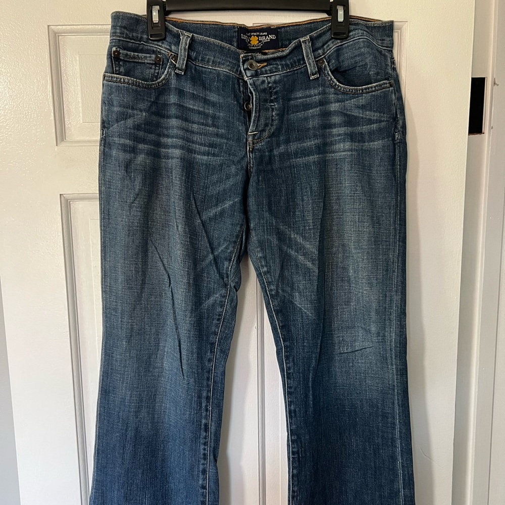 Women’s Lucky Brand Boot Cut Jeans. 10/30 Regular